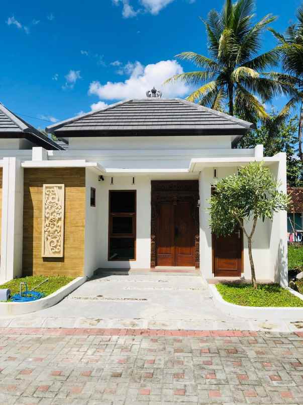 rumah modern etnik smart home dekat kampus mercubuana