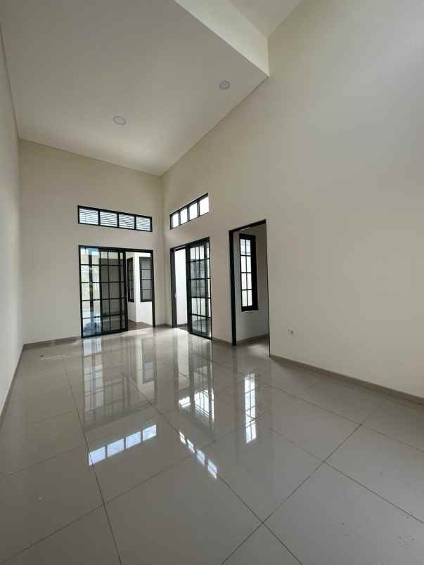 rumah modern minimalis type clar di sulfat kota malang