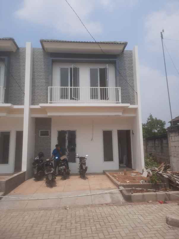 rumah murah 2 lantai di gunung sindur