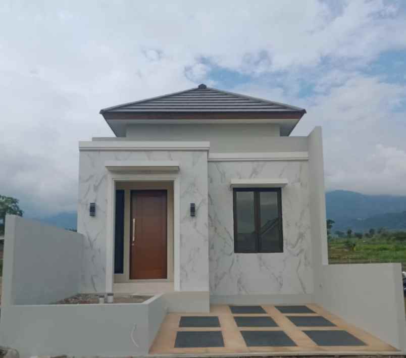 rumah ready stok di pacet mojokerto