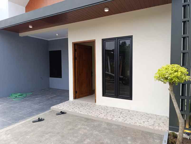 rumah rp670 juta di godean km 8 sleman