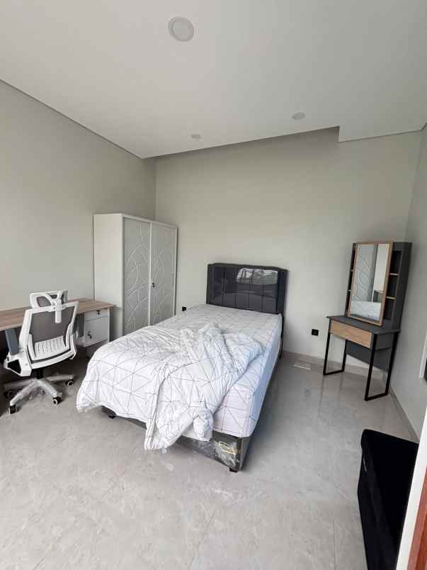 rumah scandinavian 2 lantai di sleman