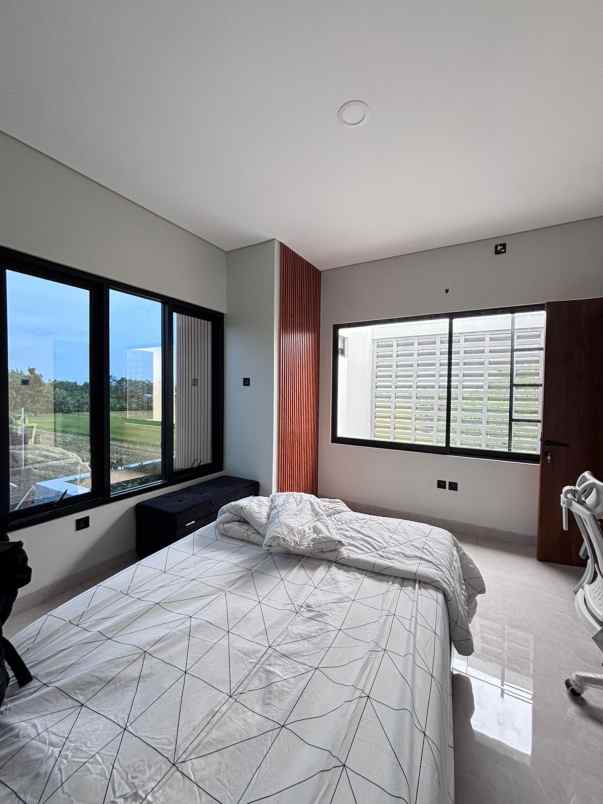 rumah scandinavian 2 lantai di sleman