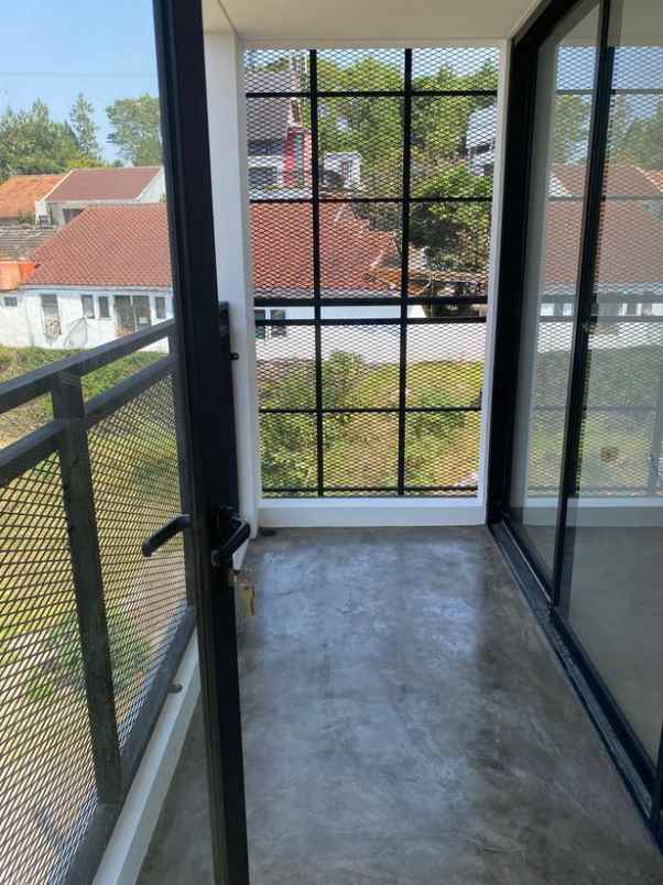 rumah second 2 lantai sayap dago ligar bandung utara