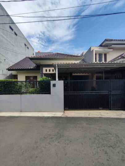 rumah second bintaro komplek jakarta selatan