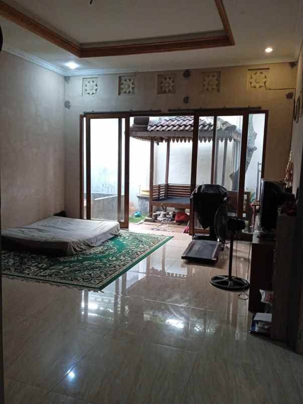 rumah siap huni bagus di jatimurni bekasi