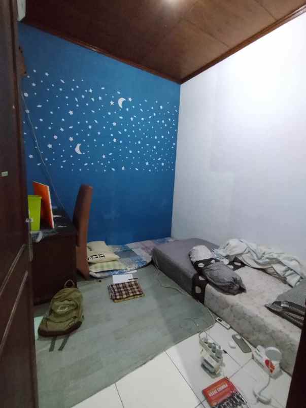 rumah siap huni dalam komplek maharaja depok