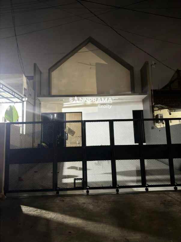 rumah siap huni di mutiara gading timur bekasi