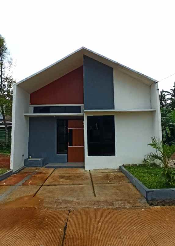 rumah strategis harga ekonomis bebas banjir