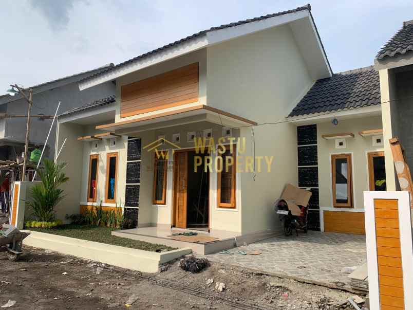 rumah strategis harga murah bisa kpr di kalasan sleman