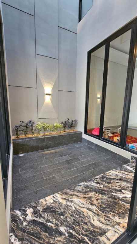 rumah sutorejo utara new mewah strategis