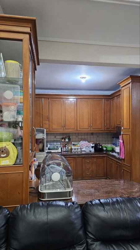 rumah taman holis indah dekat tki sumbersari bandung