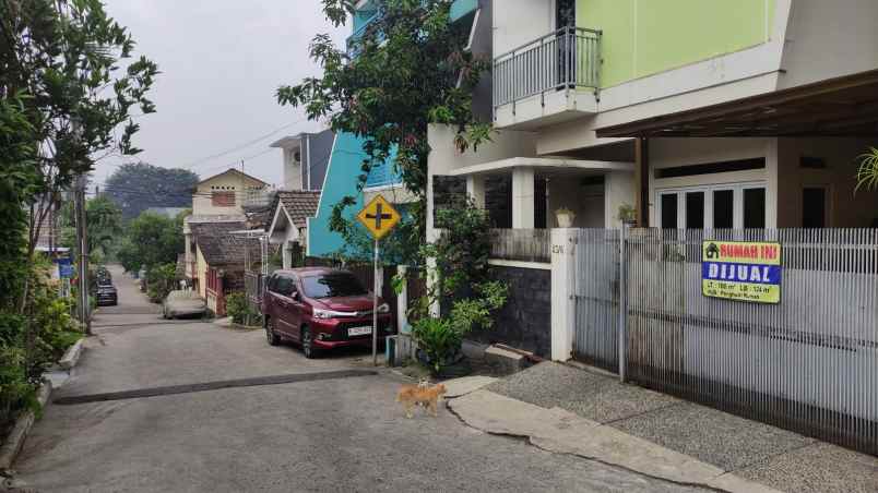 rumah tingkat streategis dekat margonda depok