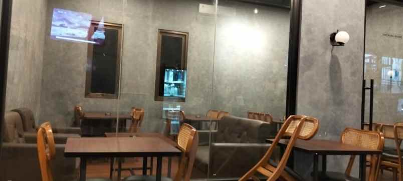 rumah untuk kantor restoran di kalibata tengah