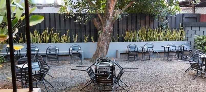 rumah untuk usaha dekat warung buncit