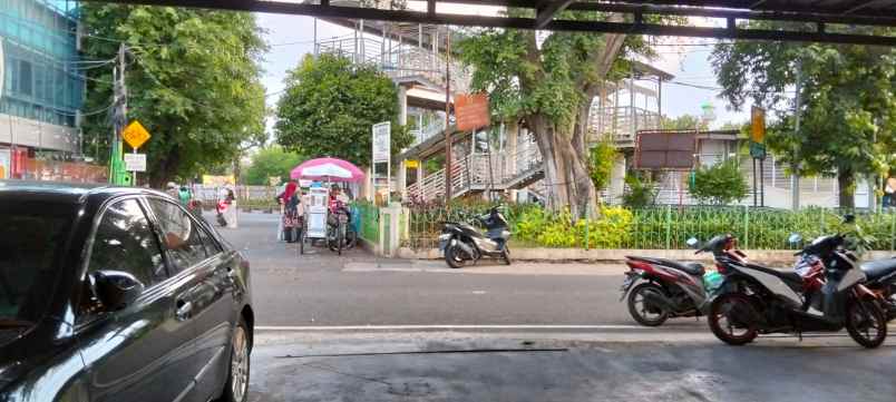 rumah untuk usaha dekat warung buncit