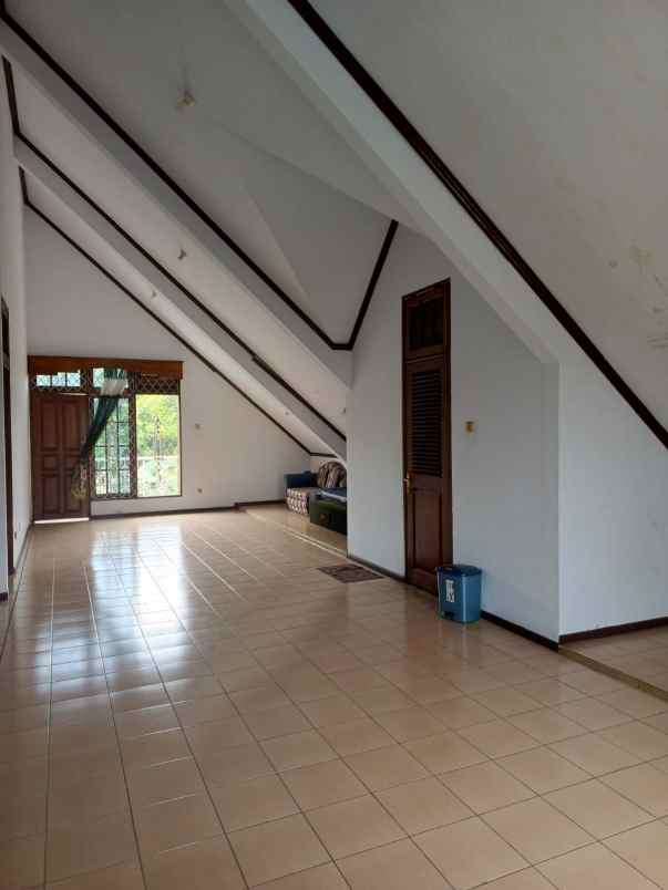 rumah vila sangat asri di ciomas bogor jawa barat