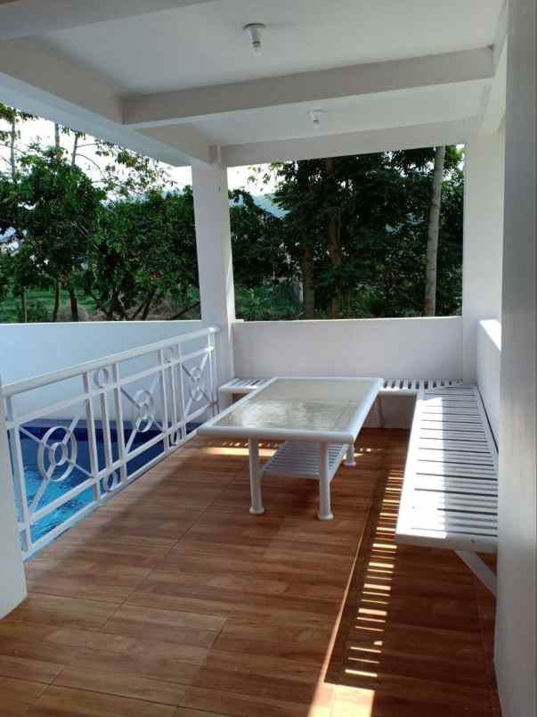 rumah villa full furnished di puncak cipanas