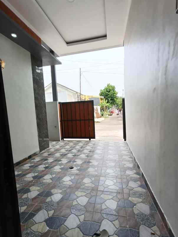 semi furnished luas 72 meter rumah murah bs kpr dp 0