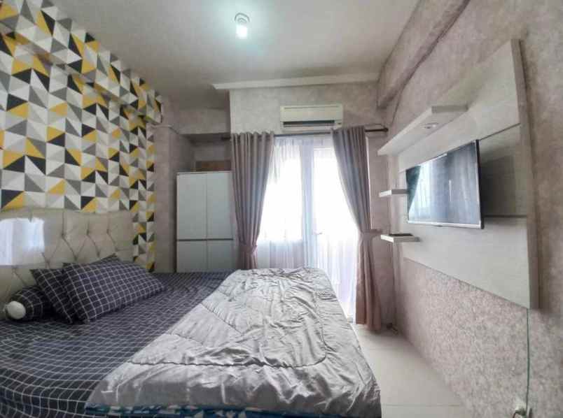 sewa apartemen studio furnished di green pramuka city