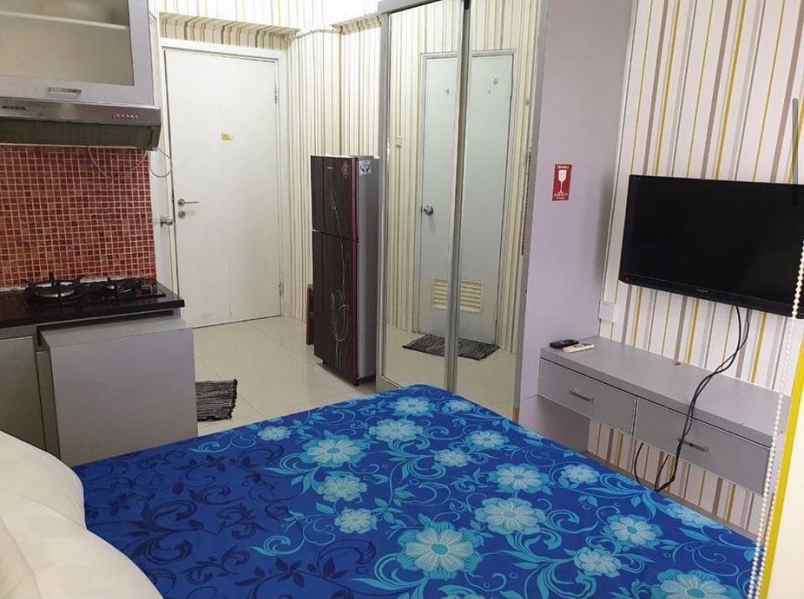 sewa apartemen studio furnished di green pramuka city