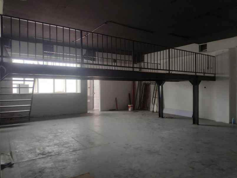 sewa office space konsep plaza area kemang raya