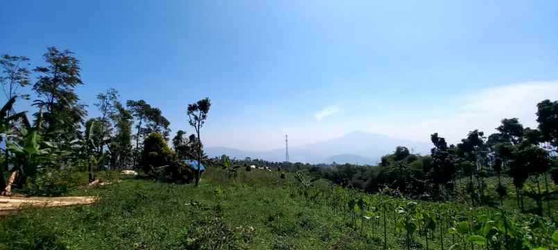 tanah diatas bukit di sumedang selatan luas 2 ha