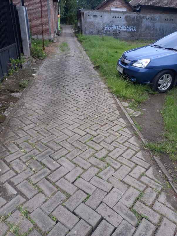 tanah legundi dekat akses tol