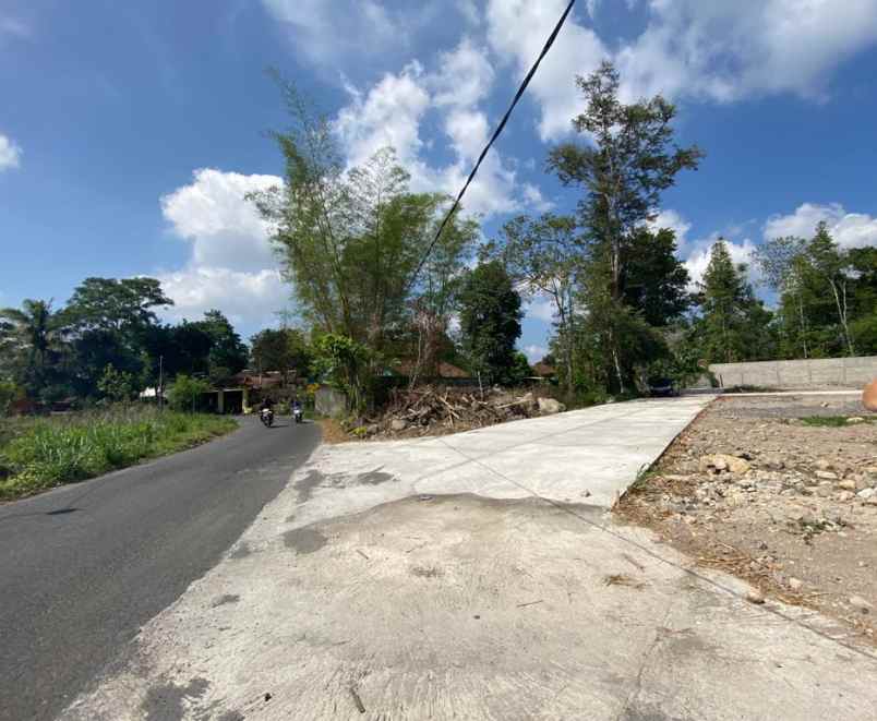 tanah luas ideal lokasi area kampus di ngaglik sleman