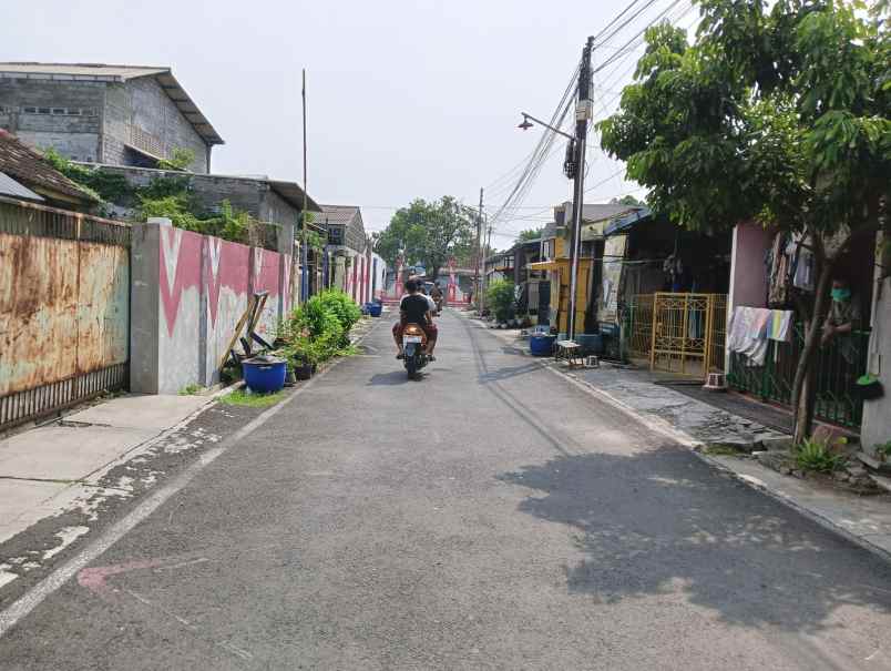 tanah luas prospek untuk kos atau hunian yang nyaman