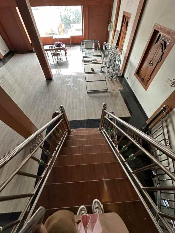 tempat usaha dan rumah