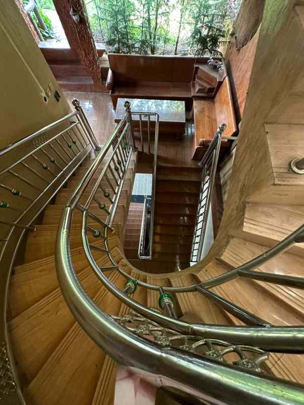 tempat usaha dan rumah