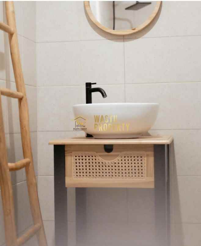 villa 2 lantai jual murah di jalan damai palagan