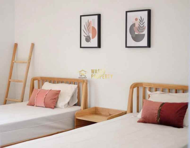 villa 2 lantai jual murah di jalan damai palagan