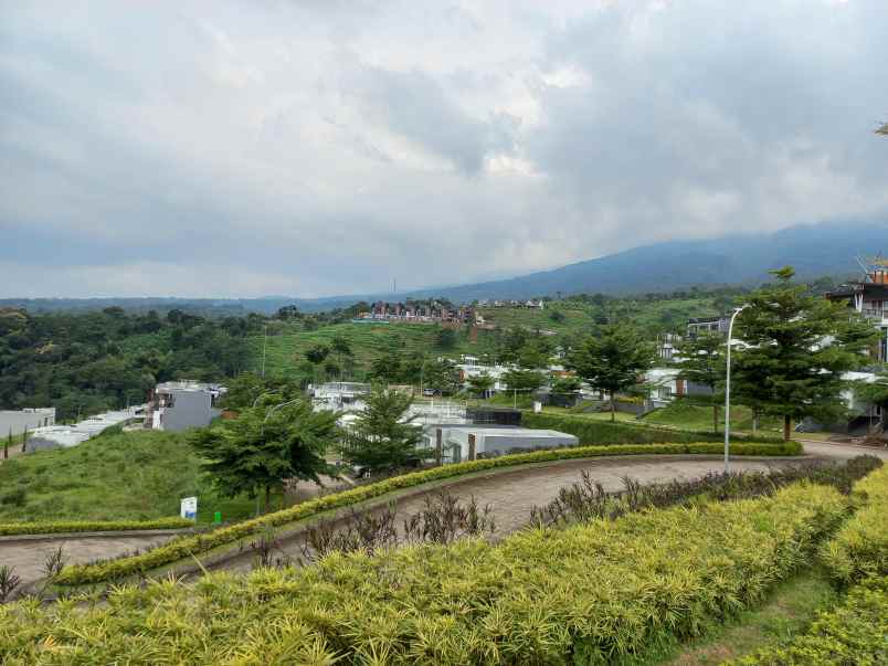 villa canyata pandaan jawa timur