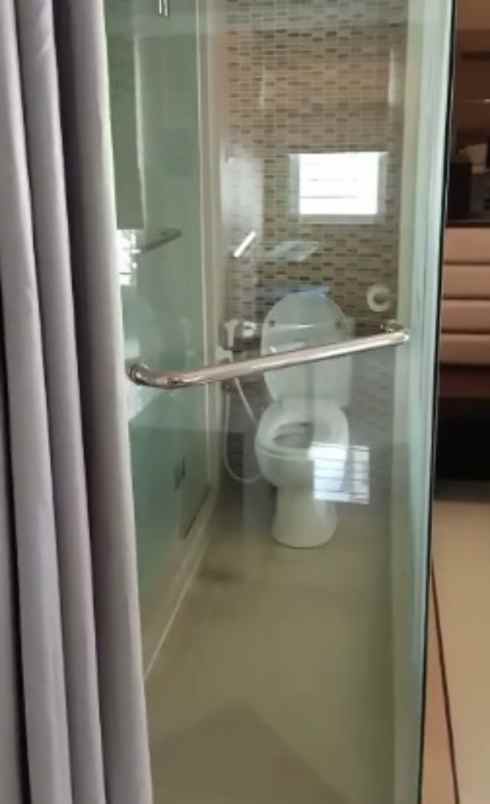 waterplace tower e 2br jadi 1br full furnish murah