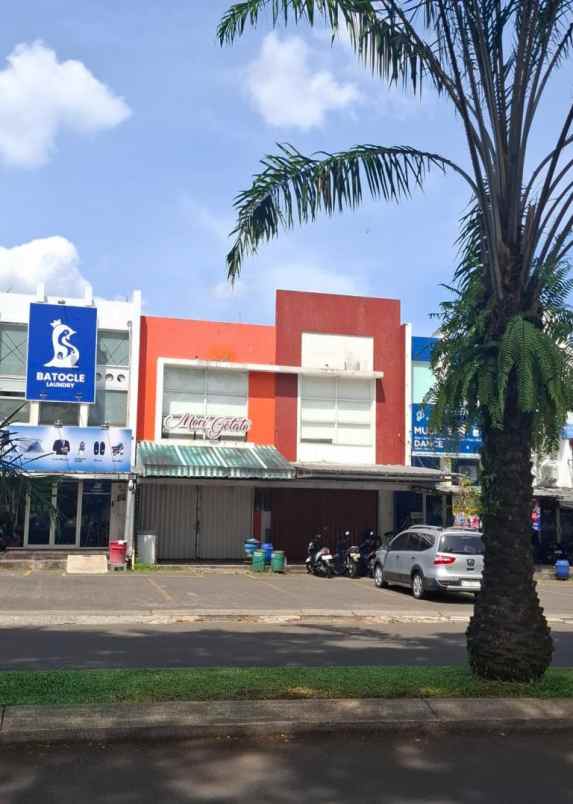 2 ruko gandeng bisa beli 1 ruko raffles hills cibubur