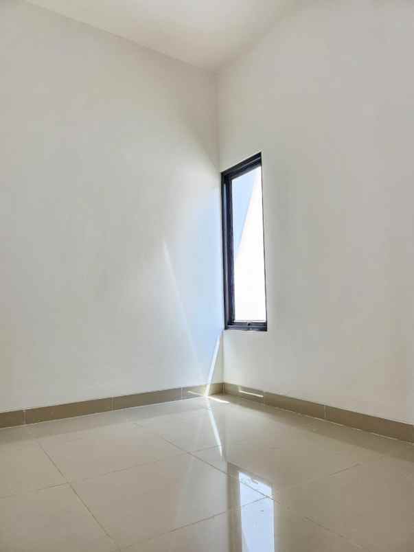 dijual 1 lantai di pusat pamulang tangerang selatan