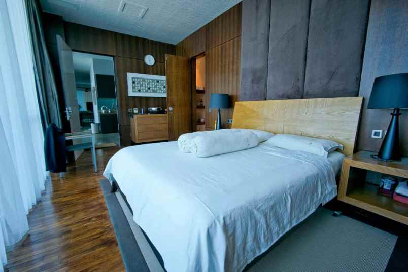 dijual apartemen ciputra world jl mayjend