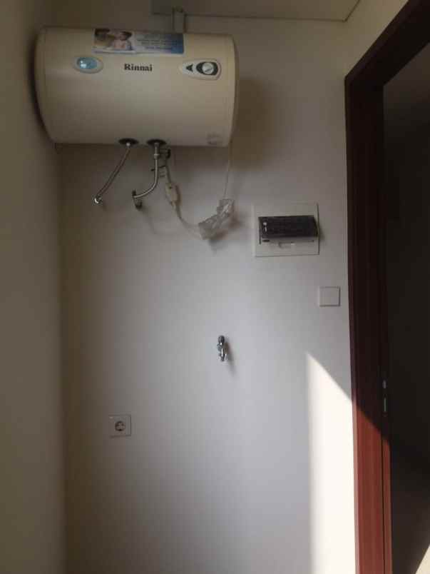 dijual apartemen jalan pinangsia