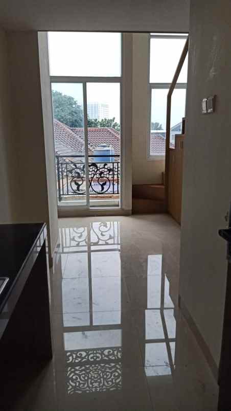 dijual apartemen jl raya jati padang no 42