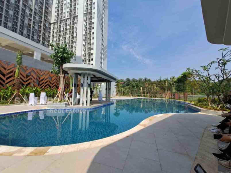 dijual apartemen podomoro golf view