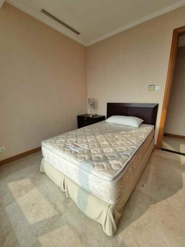 dijual apartement kempinski menteng