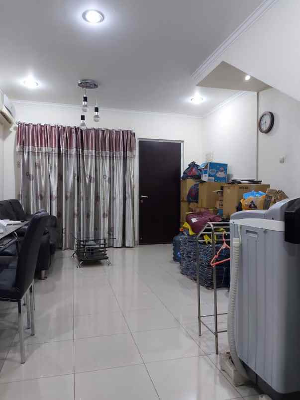 dijual cepat rumah siap huni di golden palm residences