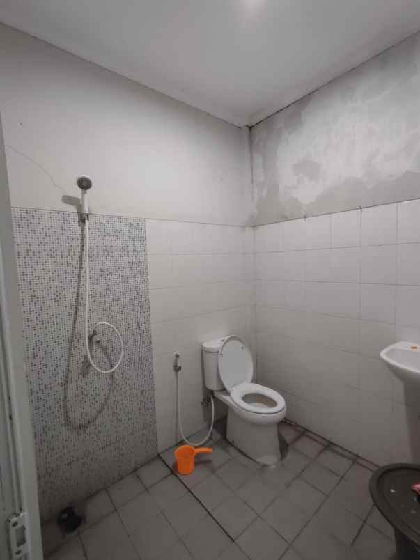 dijual gudang dan office di bizpoint cikupa tangerang