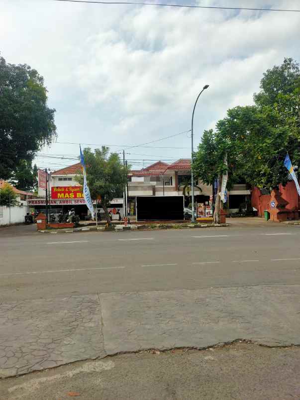 dijual hotel di jantung kota cirebon
