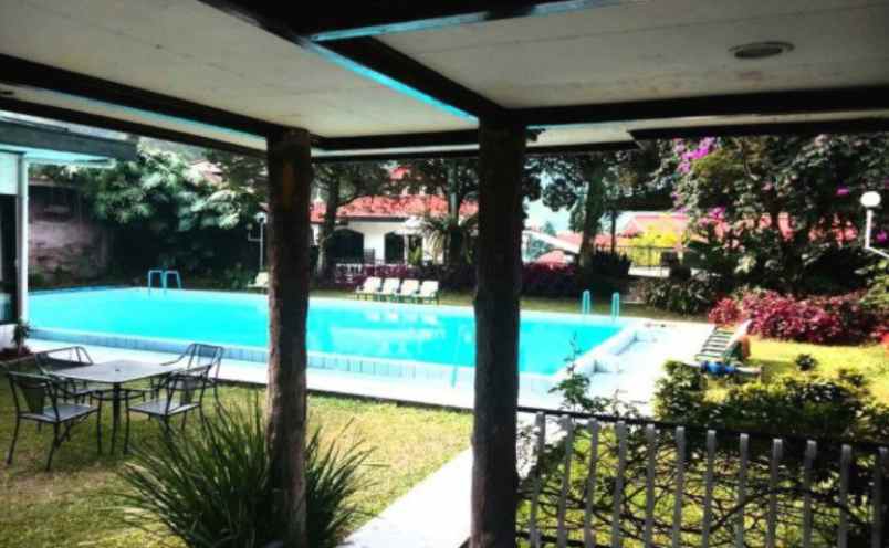 dijual hotel raya puncak cipanas