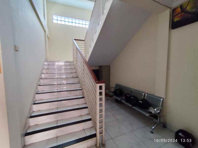 dijual kost babarsari