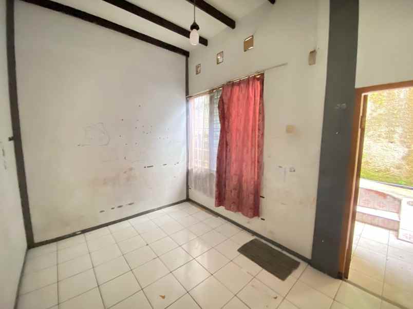 dijual kost cigadung bojongloa kaler