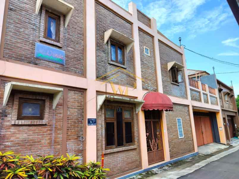 dijual kost exclusive putri 2 lantai dekat ugm